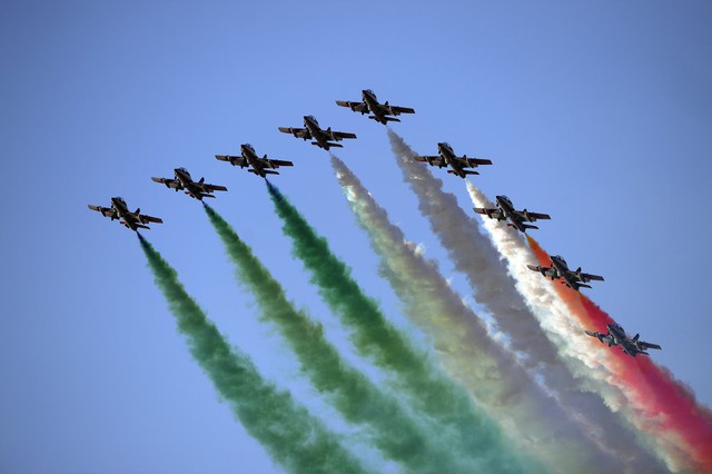 Đội bay Frecce Tricolori của Không quân Italia được thành lập vào năm 1981 và hiện đang đồn trú tại căn cứ không quân Rivolto.