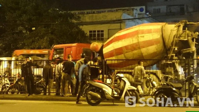 Vụ tai nạn xảy ra vào khoảng 22h30 ngày 24/4 trên đường Giải Phóng (Hoàng Mai, Hà Nội) đoạn đối diện số nhà 763.