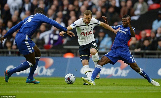 Tottenham nóng lòng muốn giành danh hiệu ngay trước mũi người hàng xóm khó chịu Chelsea.