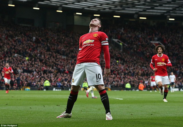Màn ăn mừng bàn thắng lạ mắt của Rooney.