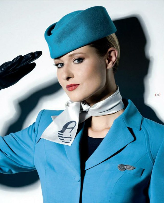 15 đồng phục tiếp viên hàng không đẹp nhất thế giới 28