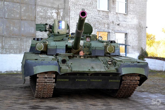 T-84 là xe tăng chiến đấu chủ lực do Ukraine sản xuất dựa trên T-80UD. Ukraine buộc phải phát triển một mẫu xe tăng mới do T-80UD bị chia sẻ bản quyền với Nga nên nước này không thể xuất khẩu một cách tự do.

Nhìn chung T-84 có hình dạng khá tương đồng và mang những đặc điểm tiêu biểu của họ xe tăng T-80.