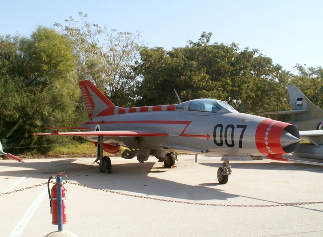 
MiG-21F mang số hiệu 007 đang trưng bày ở Bảo tàng Không quân Israel chính là chiếc được Mỹ mượn để thực hiện dự án Have Doughnut
