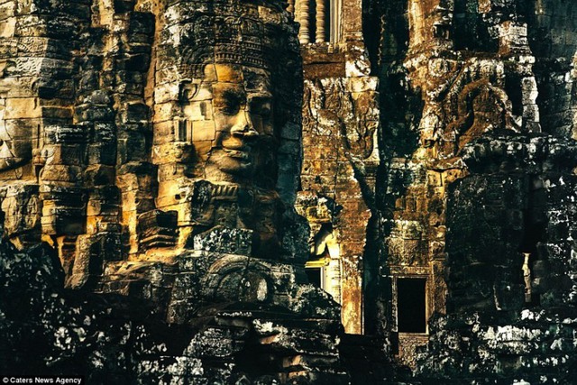 
Dù không còn ở vào thời kỳ huy hoàng, những công trình này vẫn toát lên nét đẹp riêng, mang đậm màu sắc tín ngưỡng của Campuchia.
