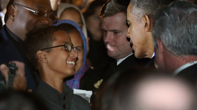 
Ahmed đã được gặp và nói chuyện với Tổng thống Obama.
