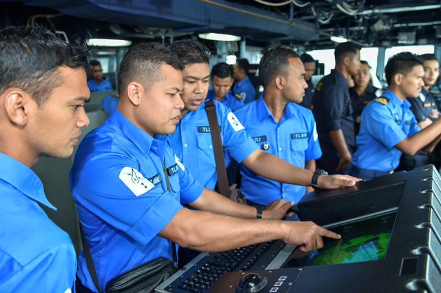 
USS Lassen trực thuộc Hạm đội 7 của hải quân Mỹ, có căn cứ tại Yokosuka, Nhật Bản.
