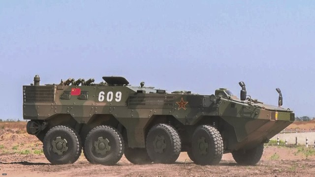 Xe bọc thép chở quân ZBL-09 mà Trung Quốc đem đến Nga thi đấu.
