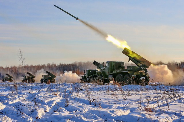 BM-21 hiện nay là hệ thống pháo phản lực phóng loạt phổ biến nhất trên thế giới. Một số quốc gia cũng tự chế tạo phiên bản BM-21 của riêng mình.