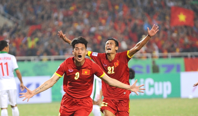 Công Vinh đang là cầu thủ đương đại có đóng góp lớn nhất cho bóng đá Việt Nam.