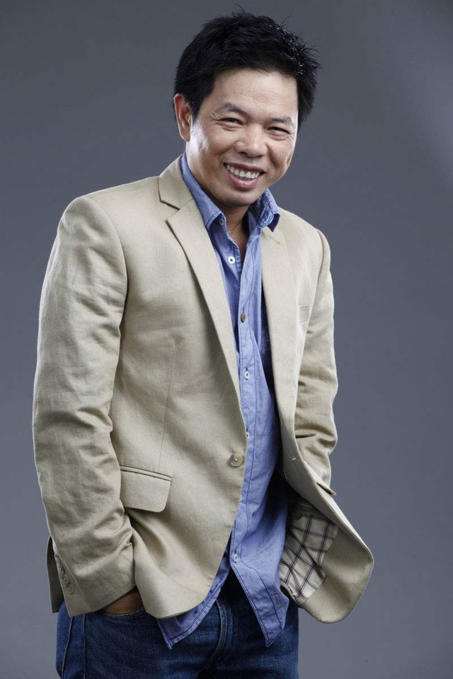 
Ngôi sao doanh thu phòng vé Thái Hòa còn được biết đến với vai trò diễn viên hài, diễn viên kịch, nhà biên kịch và đạo diễn sân khấu Việt Nam sinh ra và lớn lên ở Sài Gòn.
