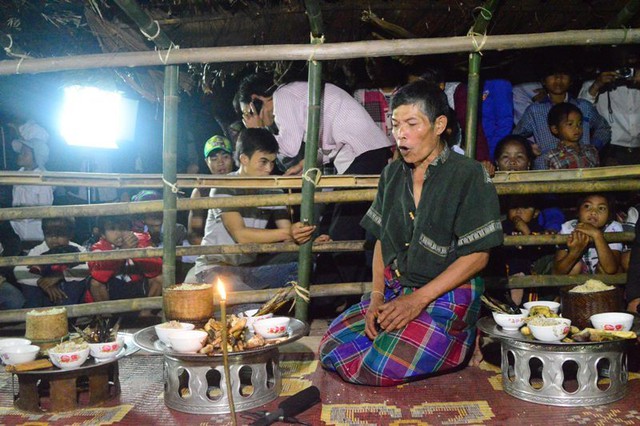 Đập trống, chuyện tình, một đêm, Ma Coong, Quảng Bình, núi rừng