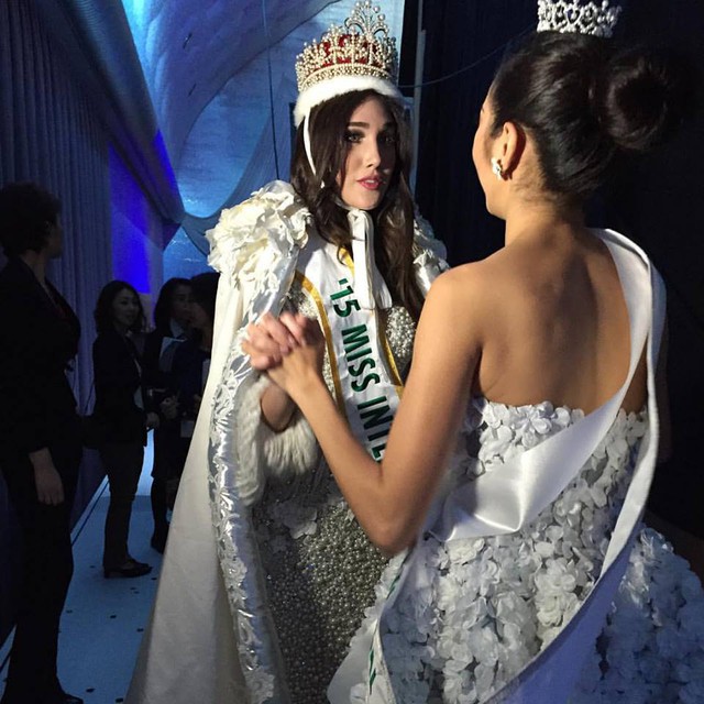 
Thúy Vân và đương kim Hoa hậu Quốc tế - Edymar Martinez đến từ Venezuela
