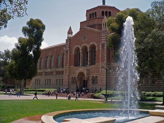 Anh học kỹ sư máy tính tại UCLA (Trường đại học California, Los Angeles) rồi bỏ học năm 1998 với những lý do 