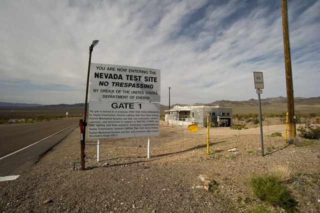 Cổng vào hạn chế người đi lại ở Nevada. Nguồn: Wiki