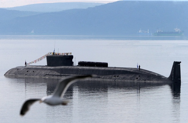 Tàu ngầm hạt nhân mang tên lửa đạn đạo Yury Dolgoruky thuộc đề án 955 lớp Borey. Đây là chiếc tàu đầu tiên thuộc lớp này, tàu có khả năng mang 16 tên lửa đạn đạo phóng từ tàu ngầm Bulava với tầm bắn lên đến 10.000km.