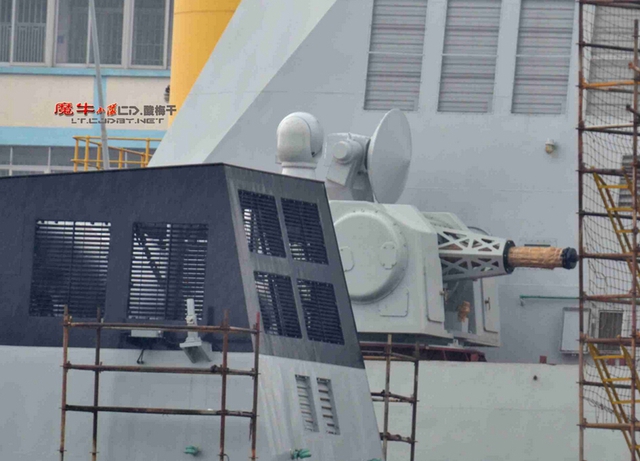 Hiện tại, các hệ thống Type-1130 đã được lắp đặt trên tàu sân bay Liêu Ninh, khinh hạm Type-054A và trong tương lai rất có thể Trung Quốc sẽ lắp hệ thống này lên tàu khu trục Type-055.