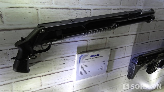 Súng shotgun RMB-93.