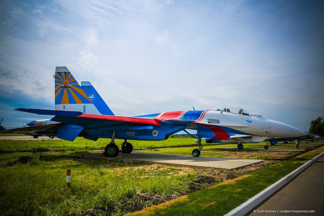 1 chiếc Su-27M thuộc đội bay Tráng sĩ Nga. Đây là 1 trong những chiếc thuộc lô đầu tiên của dòng máy bay này, việc sản xuất loạt sau đó đã không được bắt đầu.