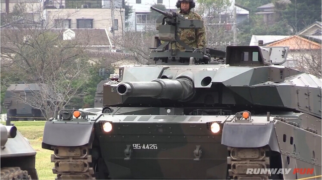 
So với các thế hệ xe tăng trước, Type 10 được tăng cường khả năng bảo vệ, hỏa lực cũng như tính cơ động, giúp nó được xếp vào 1 trong 10 xe tăng chiến đấu chủ lực hàng đầu thế giới.
