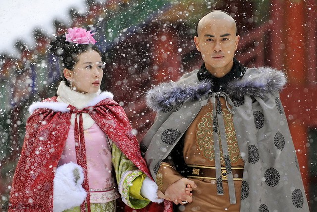 
Từ thời vua Càn Long, Khang Hy, áo lông thú đã vô cùng phổ biến trong giới quý tộc Thanh triều.
