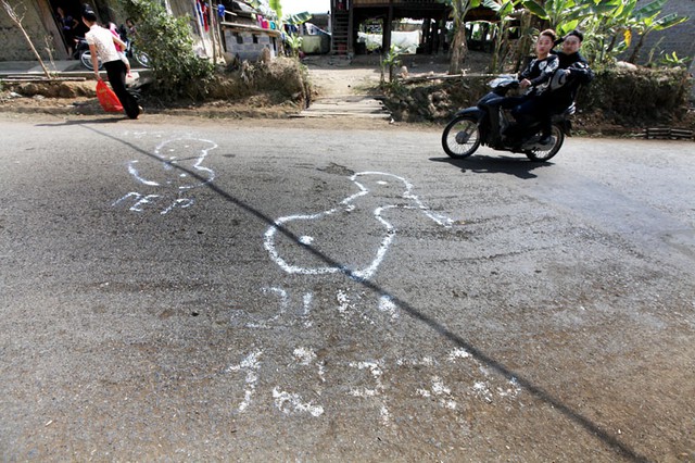 Hình vẽ, tai nạn, mặt đường