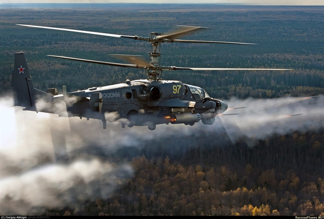 Nhận định của Trung Quốc trái ngược hoàn toàn với nhận xét của phi công kỳ cựu của Mỹ.

Phát biểu trên tờ Business Insider hồi đầu năm 2015, phi công lái trực thăng Apache của Mỹ Richard Dannatt nhận xét: Ka-52 Alligator xứng đáng là trực thăng tấn công số 1 thế giới.