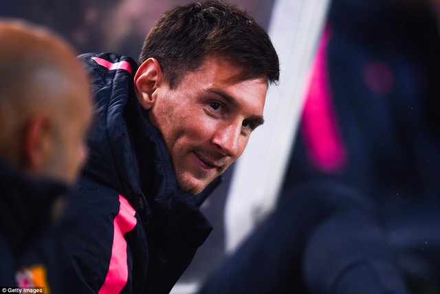 Messi vào sân từ băng ghế dự bị và không làm được gì trước hệ thống phòng ngự của Moyes