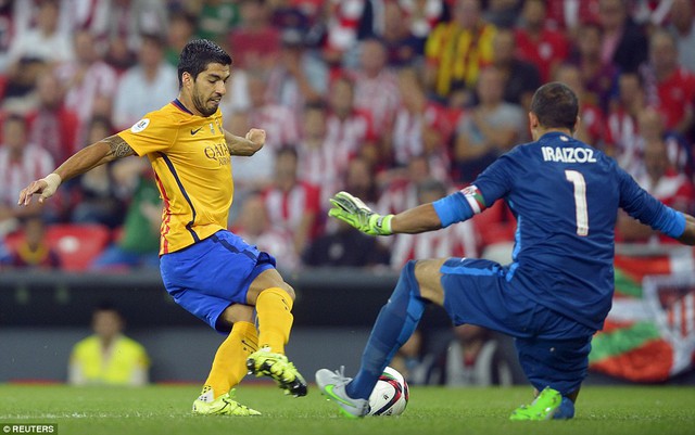 Suarez cũng chẳng khá hơn Messi, Pedro là bao khi không ghi bàn.