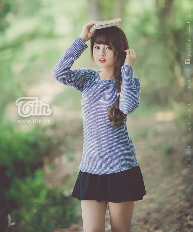 Ngoài giờ học, Lan Hương còn nhận lời làm model cho 1 số shop quần áo thời trang ở TP Hồ Chí Minh.