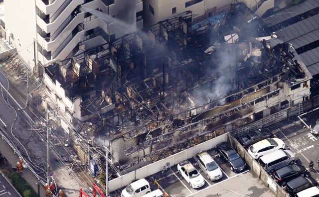 Ít nhất 4 người thiệt mạng và 19 người bị thương sau khi hỏa hoạn thiêu rụi khu nhà trọ ở Kawasaki, Nhật Bản.