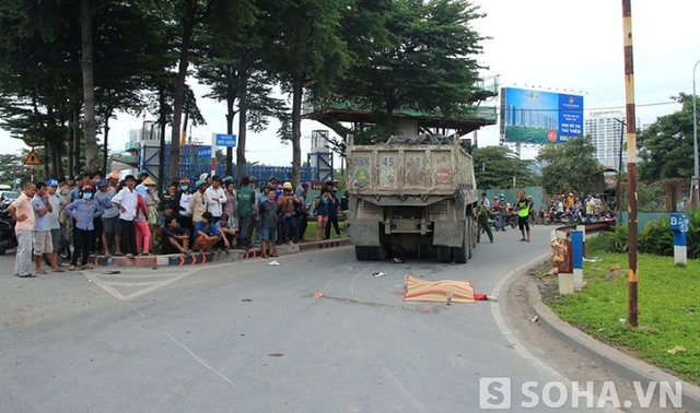 Hiện trường vụ tai nạn thương tâm khiến người phụ nữ tử vong