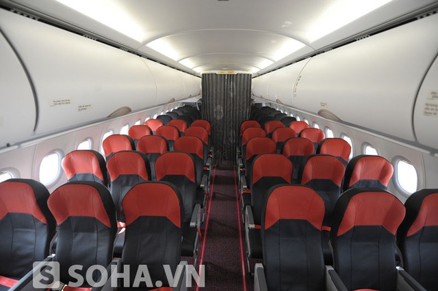 Chiếc A321 mới sở hữu cabin rộng đem đến sự thoải mái cao nhất cho các hành khách, lối đi rộng giúp hành khách di chuyển lên máy bay và đi lại trong cabin dễ dàng hơn, kết hợp với cấu hình khoang có thiết kế hợp lý.