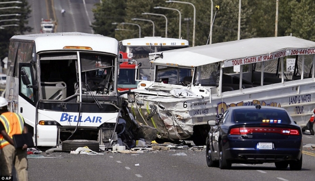 Ít nhất 4 sinh viên VN nhập viện trong vụ tai nạn xe buýt ở Mỹ