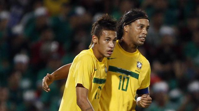 Neymar còn ở cách xa những đàn anh như Ronaldinho.