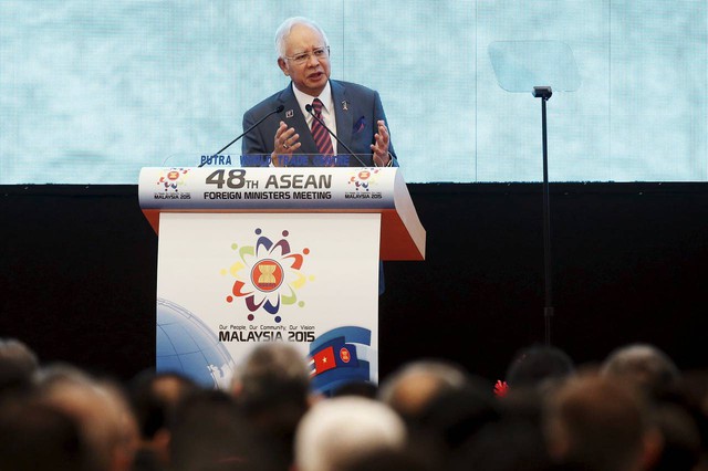 Thủ tướng Malaysia Najib Razak phát biểu tại buổi khai mạc hội nghị hôm 4/8 tại Kuala Lumpur. Ảnh: Reuters
