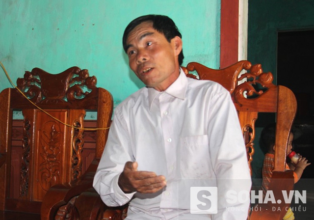 
Ông Minh bức xúc kể lại sự việc bị các y, bác sĩ nạt nộ khi đến điều trị tại Bệnh viện đa khoa huyện Cẩm Xuyên.
