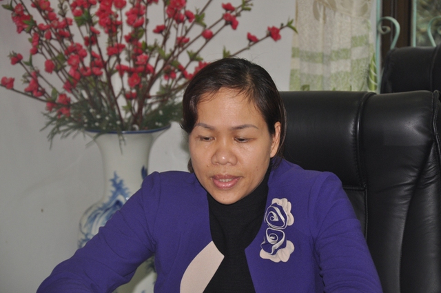 Bà Trần Trình Lan Anh Phó hiệu trưởng trường THPT Phù Ninh