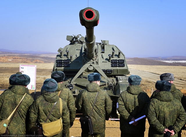 Các loại hệ thống pháo tham gia diễn tập bao gồm: pháo tự hành 2S1 Gvozdika, 2S3 Akatsiya, 2S19 Msta-S, pháo phản lực Grad, Tornado-G.