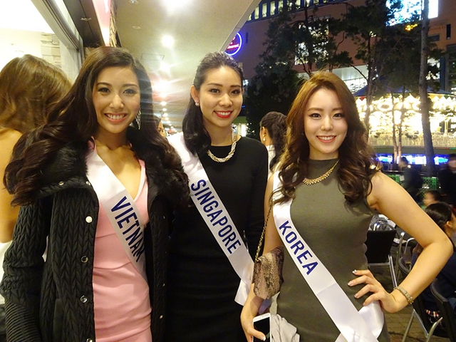 
Sau hai ngày nghỉ ngơi và làm quen, ngày 19.10, Thúy Vân chính thức bắt đầu những ngày thi đầu tiên trong khuôn khổ cuộc thi Miss International 2015.
