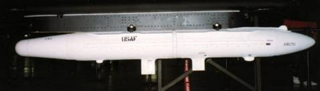 
Hệ thống QRC-160-8 (AN/ALQ-87) gây nhiễu băng sóng D, G
