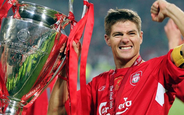 Gerrard và chiếc cúp Champions League