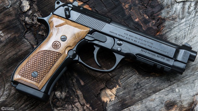 
Súng ngắn Beretta 92 A1
