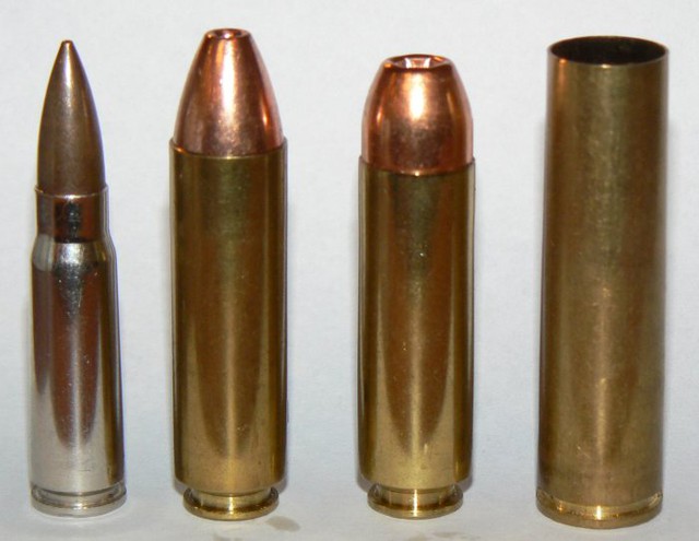 
Từ phải qua trái: vỏ đạn 12,7 x 55 mm, 0.499 LWR, 0.50 Beowulf và 7,62 x 39 mm
