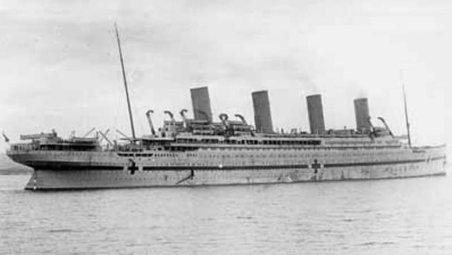 Mô Hình Tàu Titanic 3d Bằng Giấy Tỉ Lệ 1 400  HolCim  Kênh Xây Dựng Và  Nội Thất