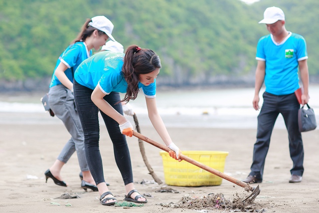 Sáu tháng sau ngày đăng quang, Kỳ Duyên ngày càng nhiệt tình với các công việc thiện nguyện.