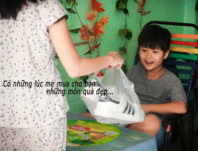 
Mẹ dành tặng cho ta những món quà bất ngờ nhất.
