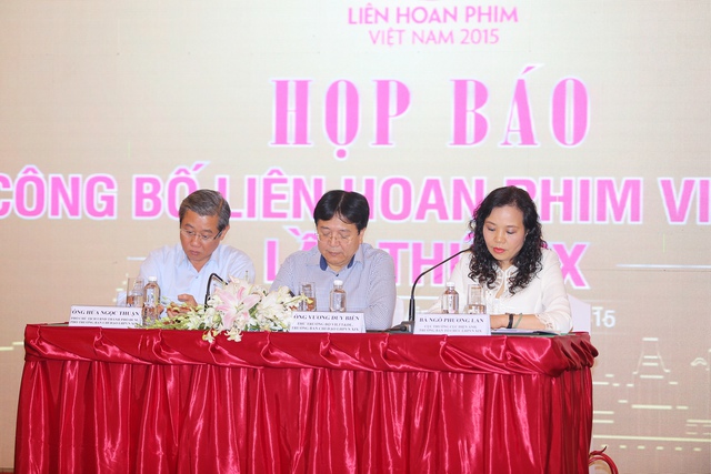 
Liên hoan phim sẽ diễn ra từ ngày 1 đến ngày 5.12. Trong suốt thời gian đó, khán giả đến với 4 cụm rạp tại thành phố Hồ Chí Minh sẽ được tặng vé miễn phí để xem và bình chọn.
