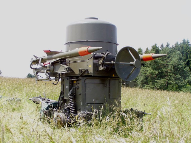 Radar chống đạn cối do quân đội Mỹ viện trợ cho Ukraine. Ảnh: Google Images