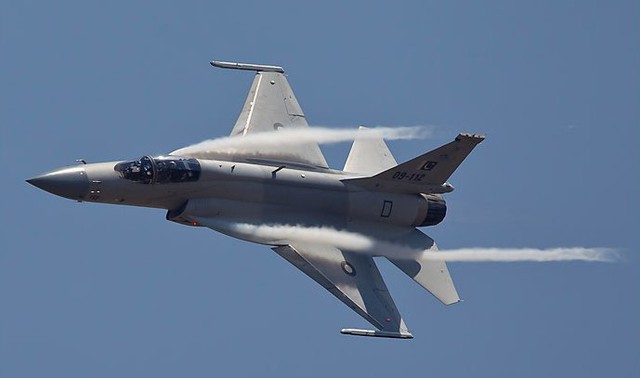 Máy bay chiến đấu JF-17.