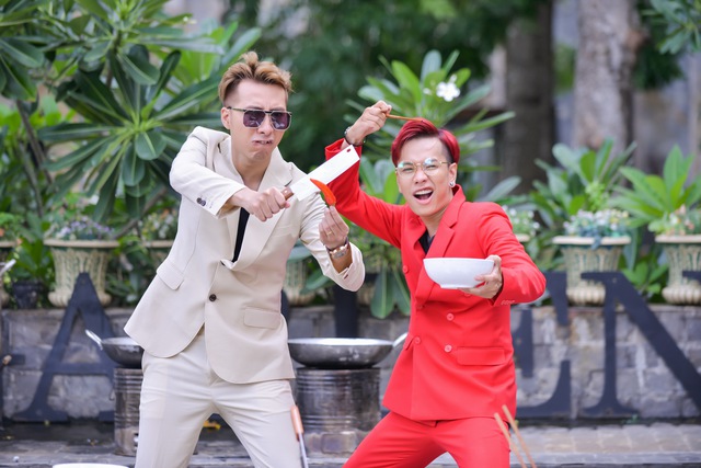 Được biết, Phở cũng chính là ca khúc chủ đề của bộ phim Kung Fu Phở sẽ ra mắt vào ngày 12.8 tới.